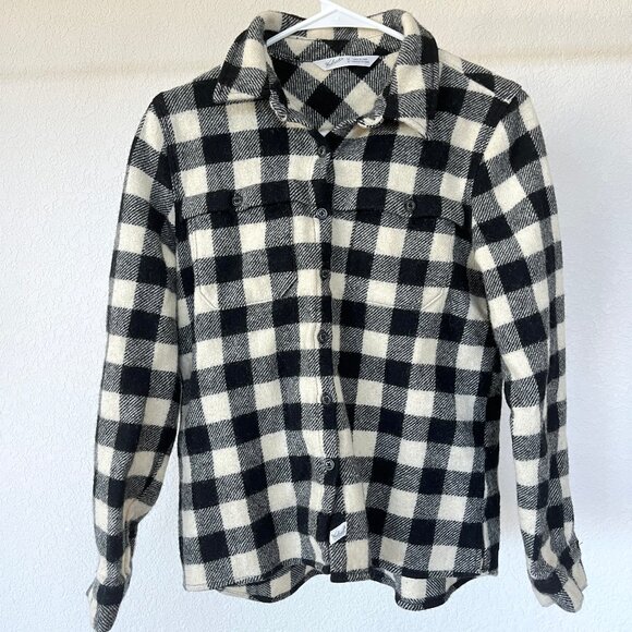 Woolrich Checkered Black & White Button Down Flannel Size Medium - Picture 2 of 8